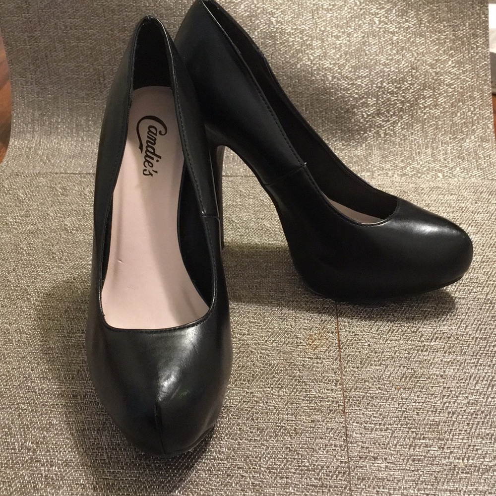 ⭐️LAST CALL- DONATING⭐️ Candie’s Black Heels